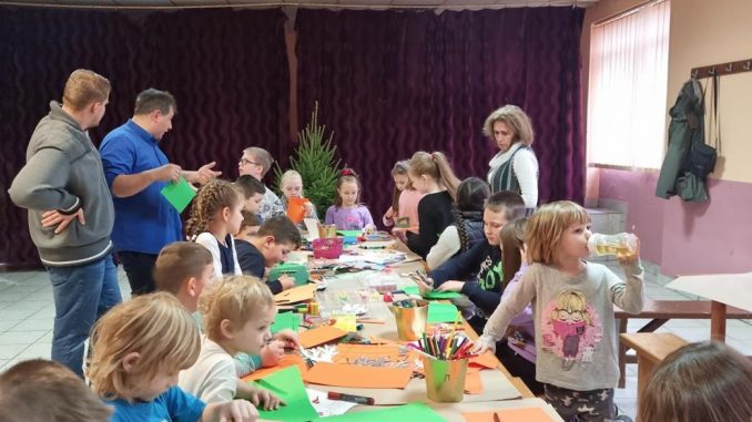 Bozicna radionica Kruscica Bozicna radionica Kruscica