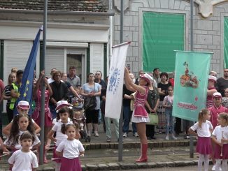 Belocrkvanski karneval podizanje zastava